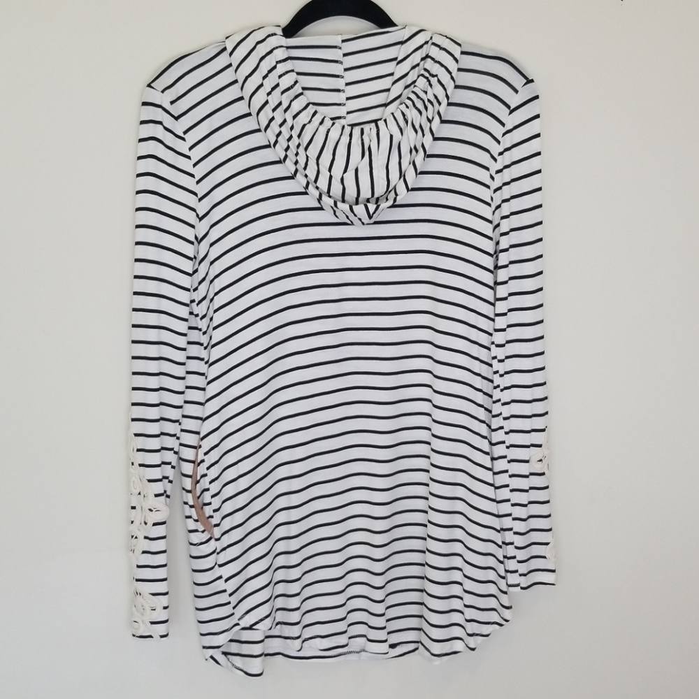 Lovely J | Striped Hoodie Lace Arms - Picture 5 of 8